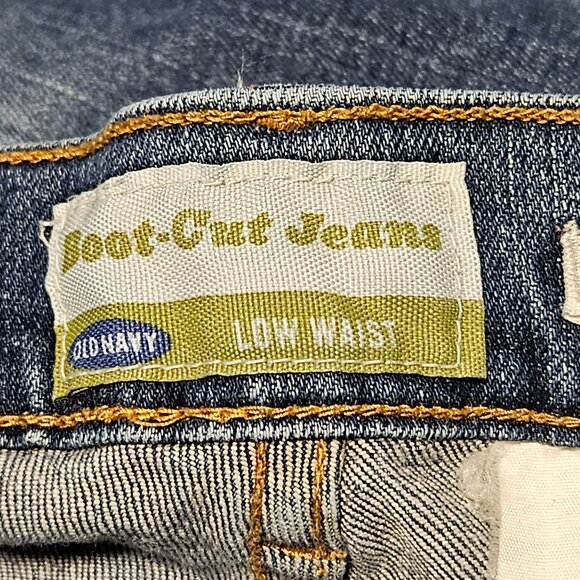 Old Navy Boot Cut Low Rise Jeans Womens Size 37 Waist Medium Wash Denim Pants - Picture 4 of 5